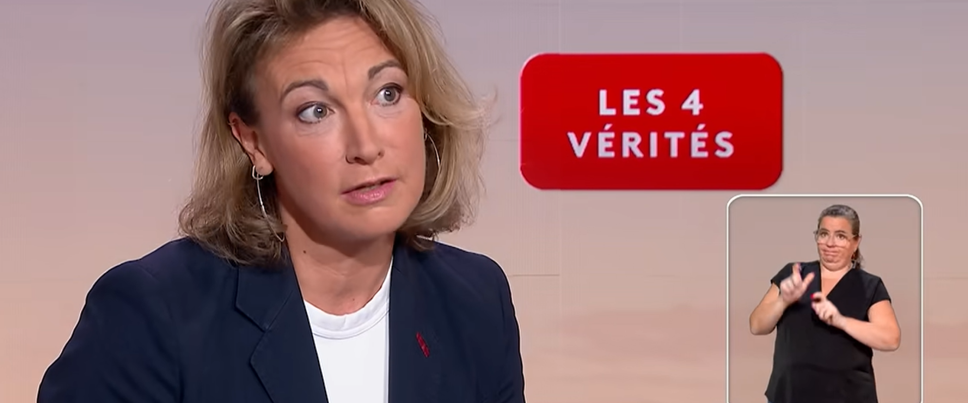 [REPLAY FRANCE 2 - LES 4 VERITES] MARYLISE LEON : "Ses propos sont très graves" : Marylise Léon (CFDT) répond à l’attaque de Patrick Martin (Medef)